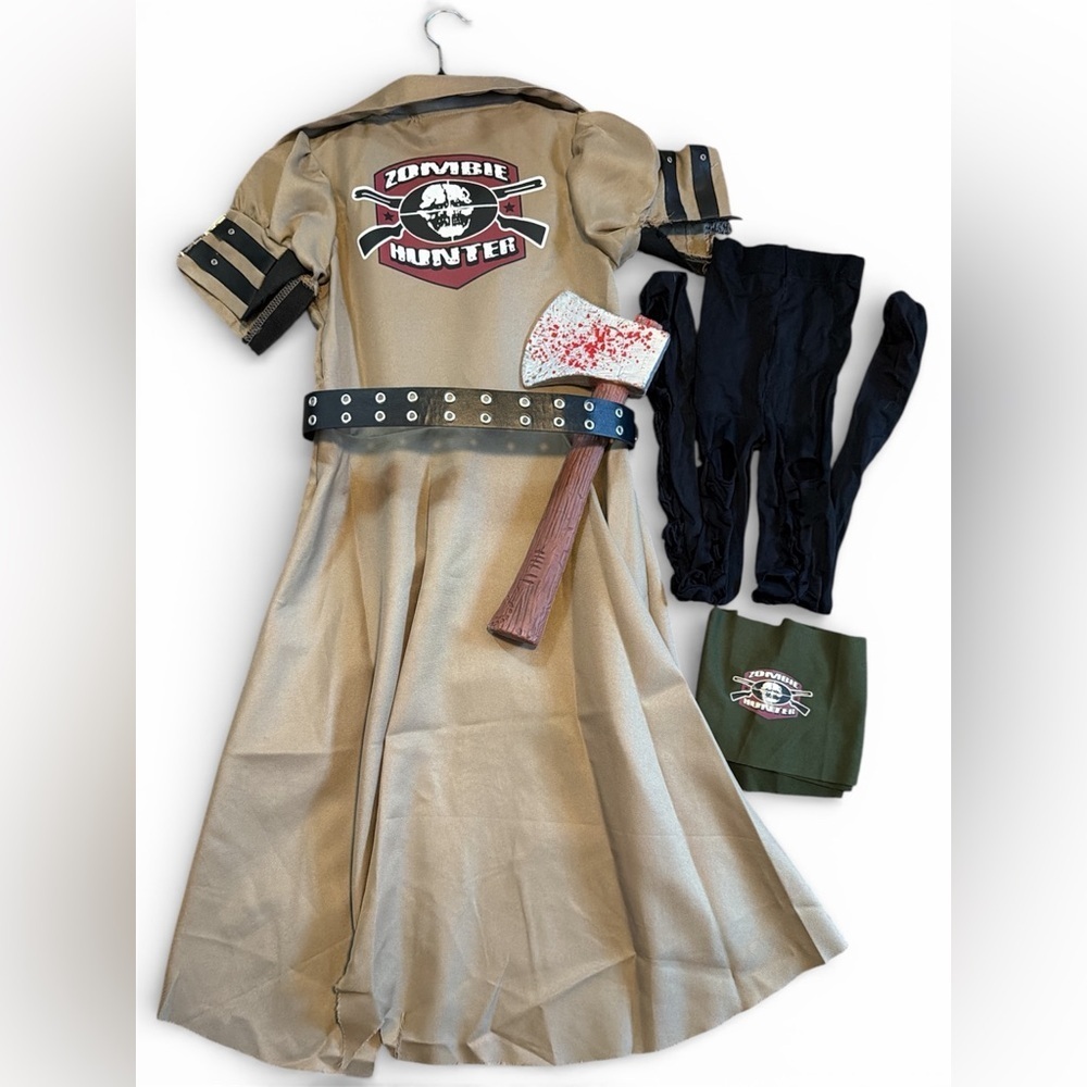Spirit Halloween 5pc Zombie Hunter Girls Costume Youth Size Large 12-14 - Picture 3 of 10